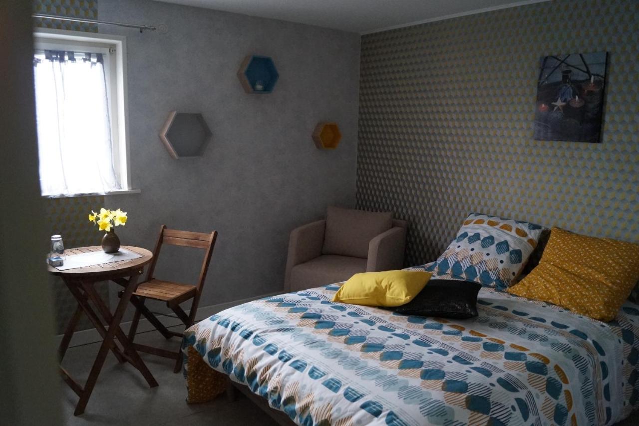 A La Maison Du Bonheur Bed & Breakfast