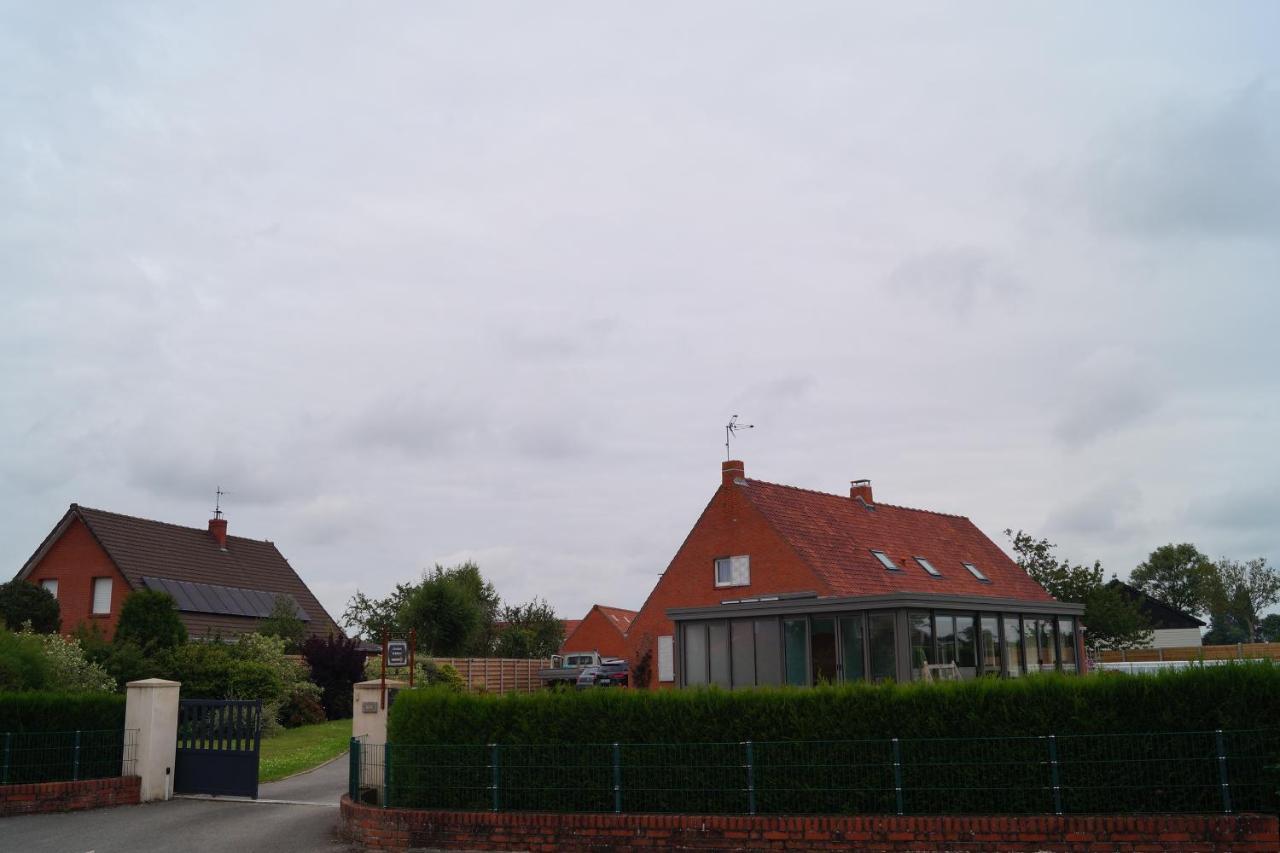 A La Maison Du Bonheur Bed & Breakfast *